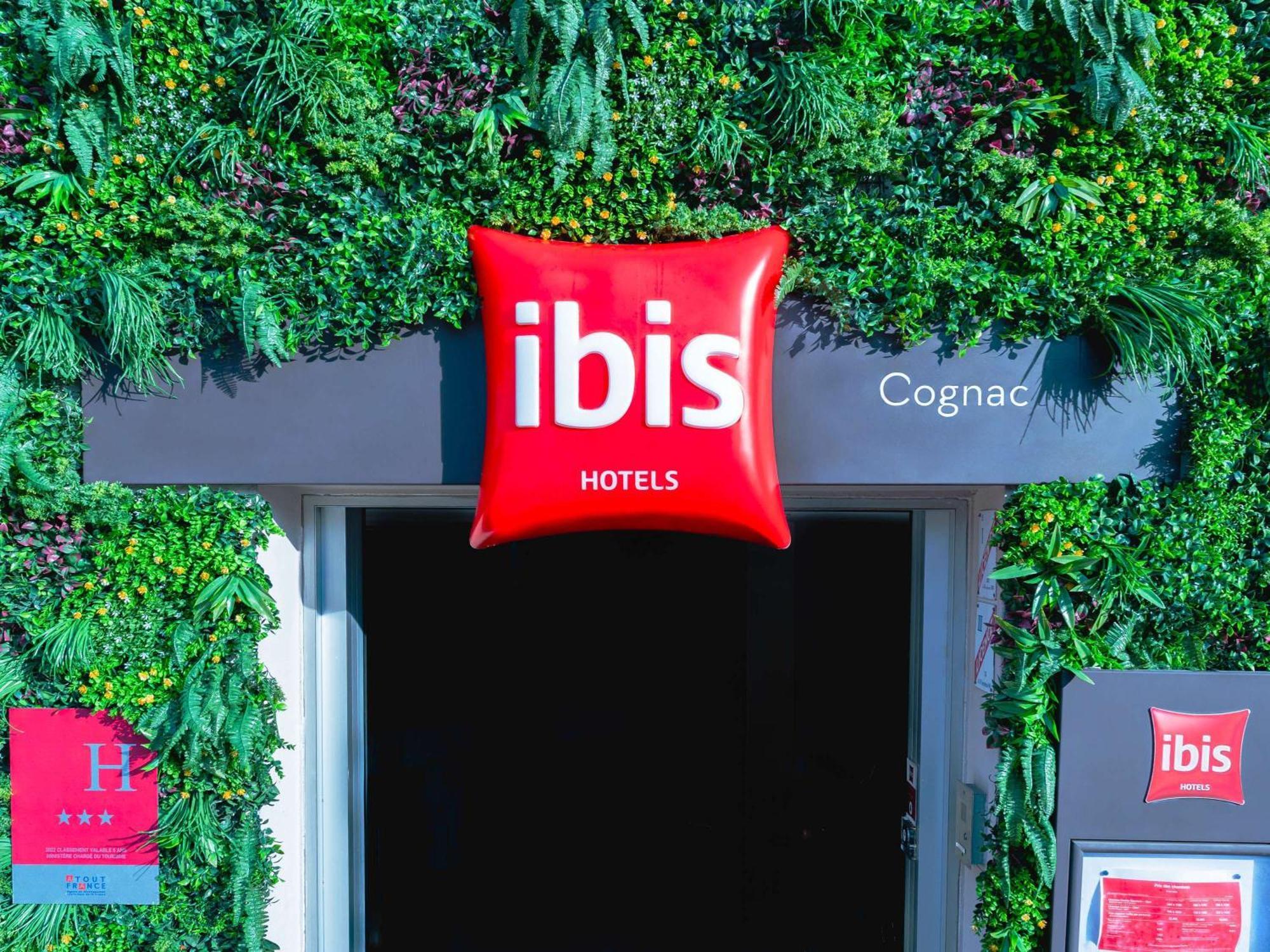 Hotel Ibis Cognac Centre Exteriér fotografie