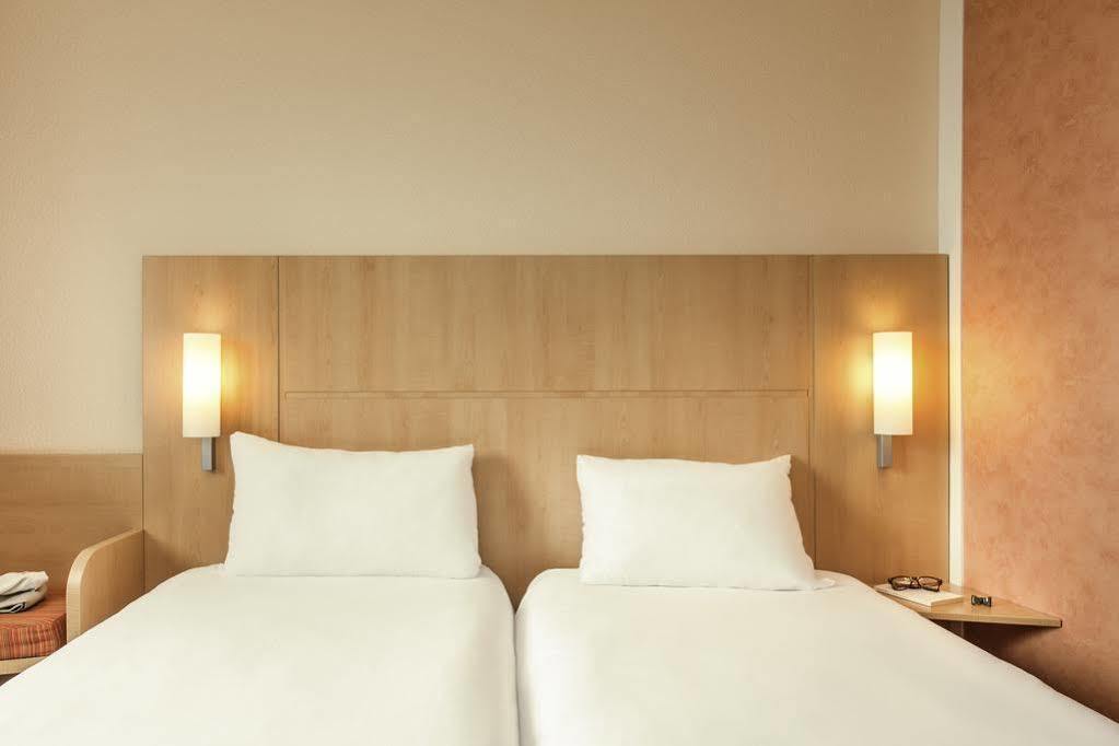 Hotel Ibis Cognac Centre Exteriér fotografie